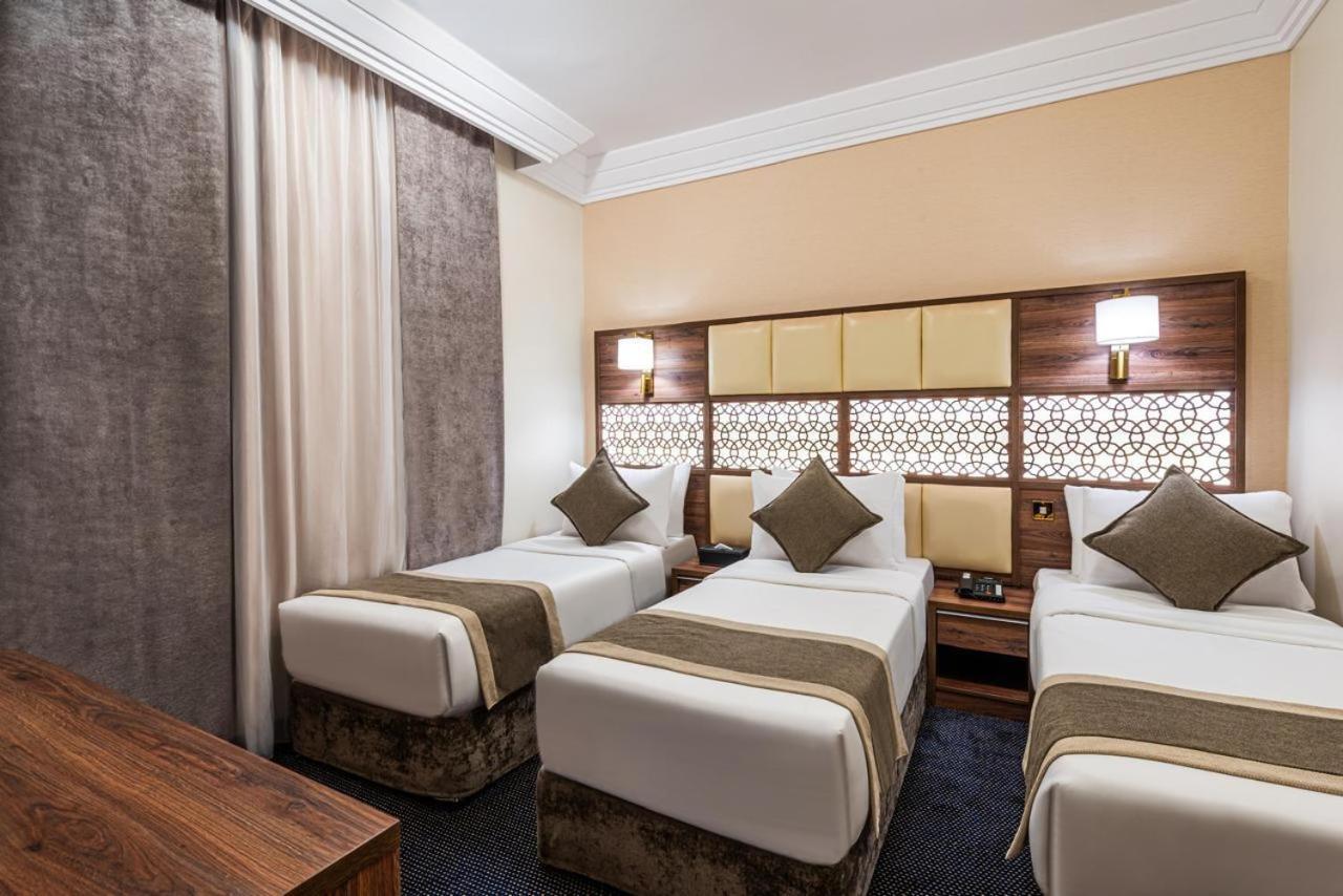 Golden Tulip Al-Zahabi Hotel Medina Phòng bức ảnh